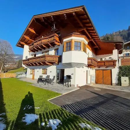 Apart Leonie Hart im Zillertal Exterior photo